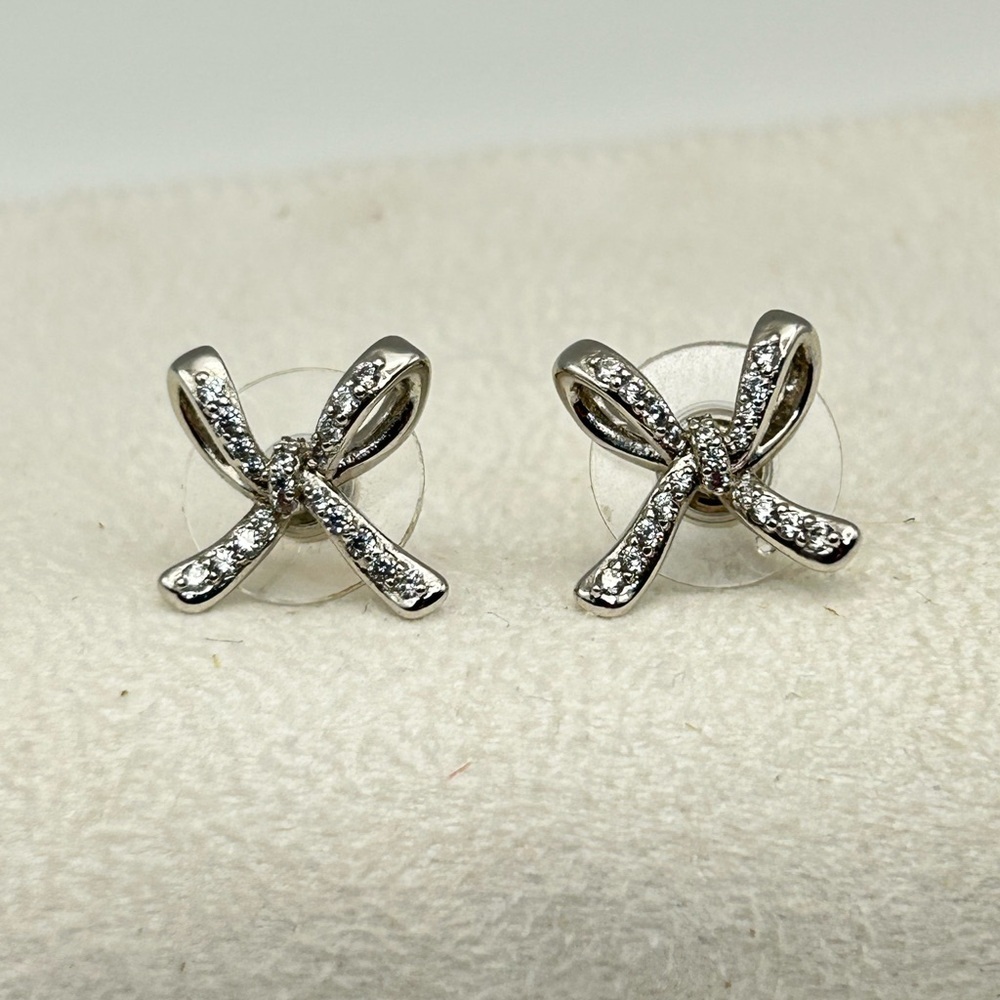 Kendra Scott Sasha Stud Earrings Bow Design Clear Crystals Rhodium Plated